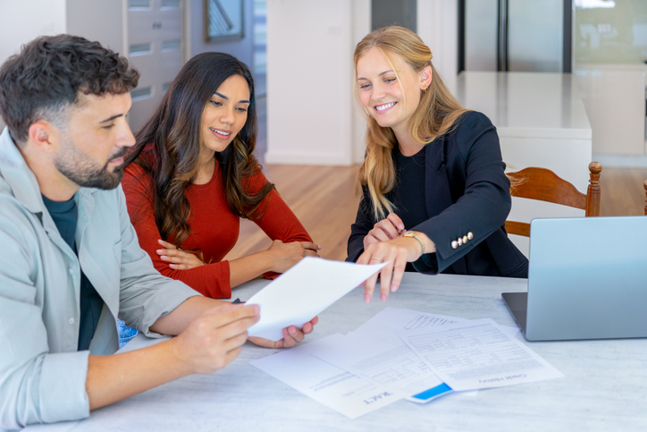 Mortgage Broker Oran park helping couple with borrowing capacity